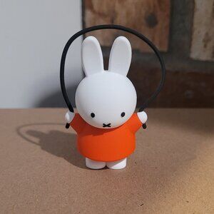 Miffy Doing Things Blind Box Figure: Miffy Jumping Rope